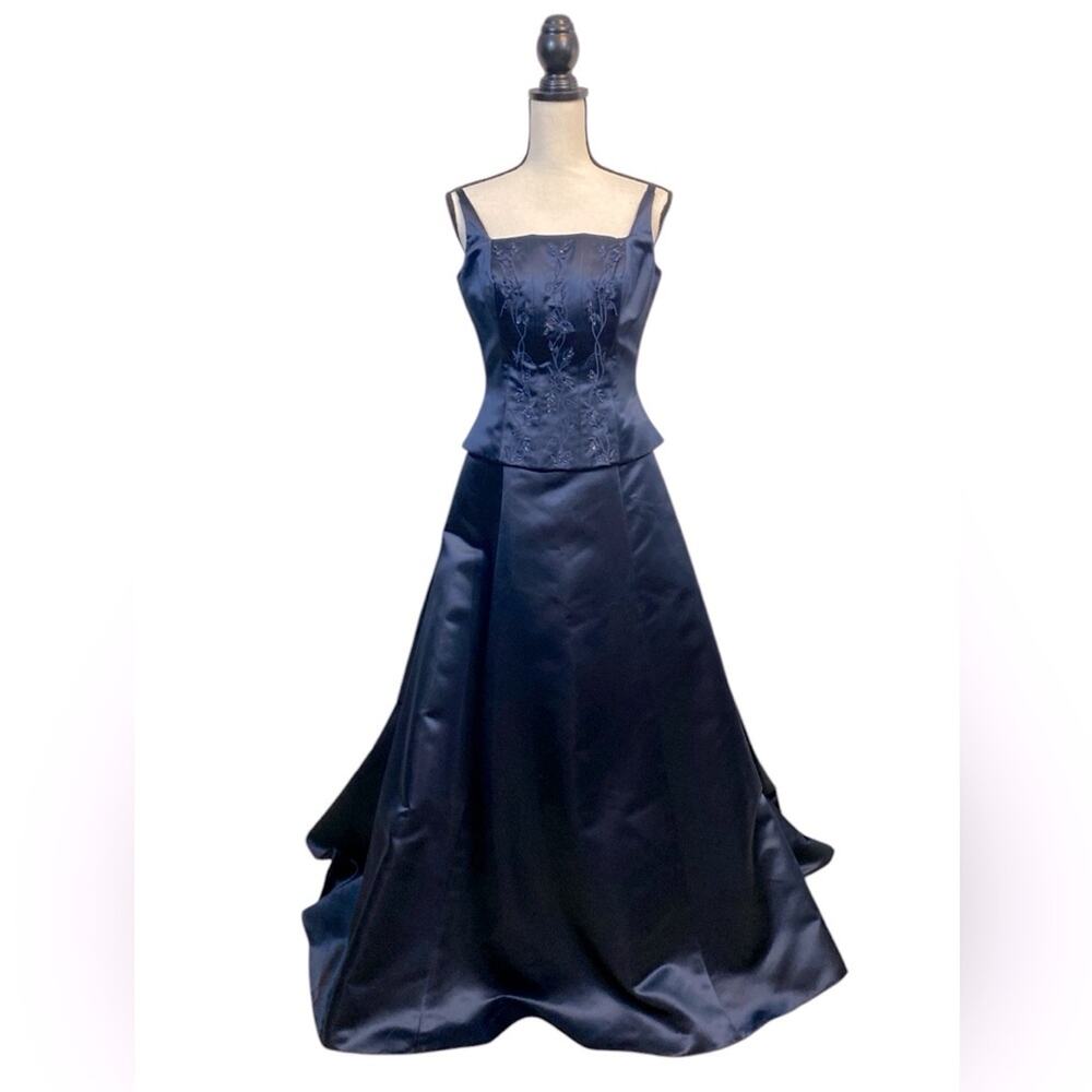 Vintage Navy Embroidered Satin Formal Dress Grace Kelly Button Back Ballgown 12